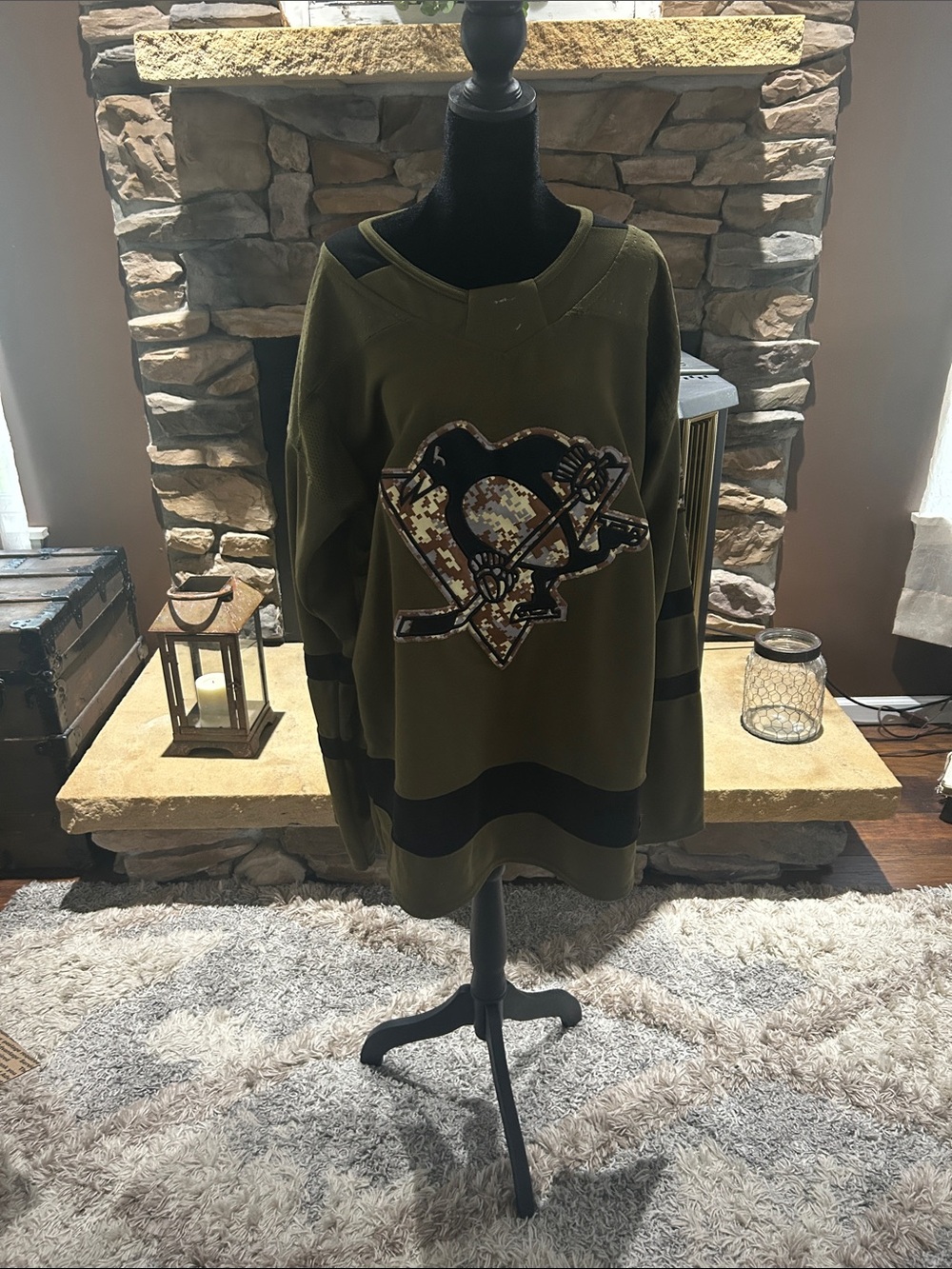 Adidas Penguin Olive Green Hockey Patch Kessel Pullover jersey